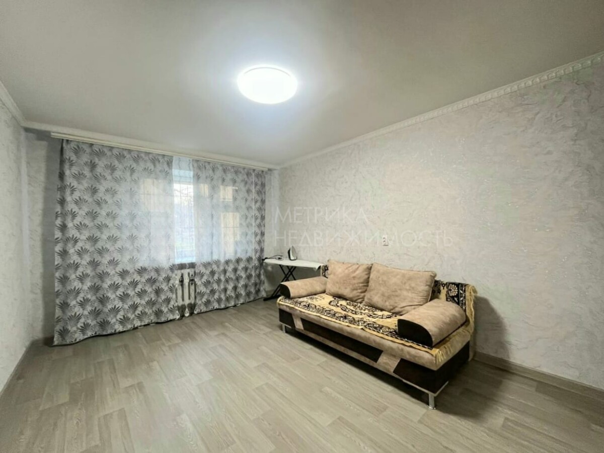 Продается Двухкомнатная Квартира 39.8 м² по адресу г Тюмень, ул 50 лет  Октября, д 63а в Тюмени по цене 2990000 руб. на сайте Метрика Недвижимость,  объявление № 1310792