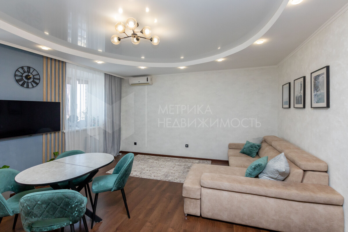 Продается Трехкомнатная Квартира 98 м² по адресу г Тюмень, Пролетарская,  109 в Тюмени по цене 10800000 руб. на сайте Метрика Недвижимость,  объявление № 1497242