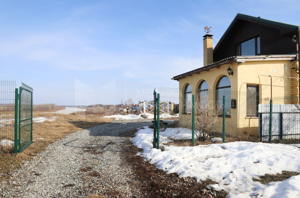 Дом / Коттедж, 207 м² 17 сот. по адресу Тюменский р-н, село Каменка в ...