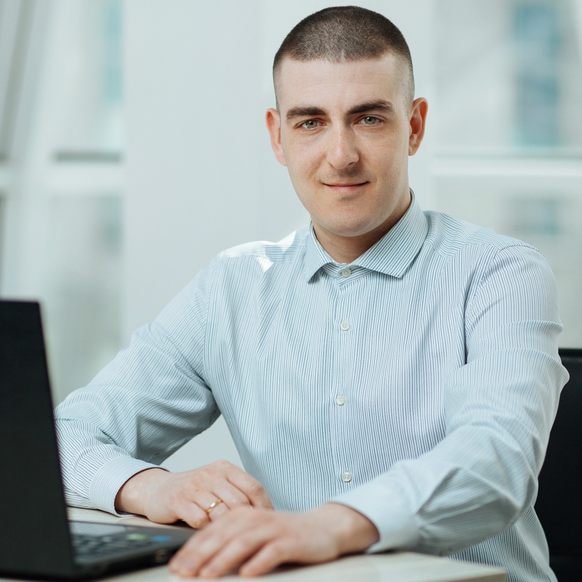 Риелтор аватар 1793636